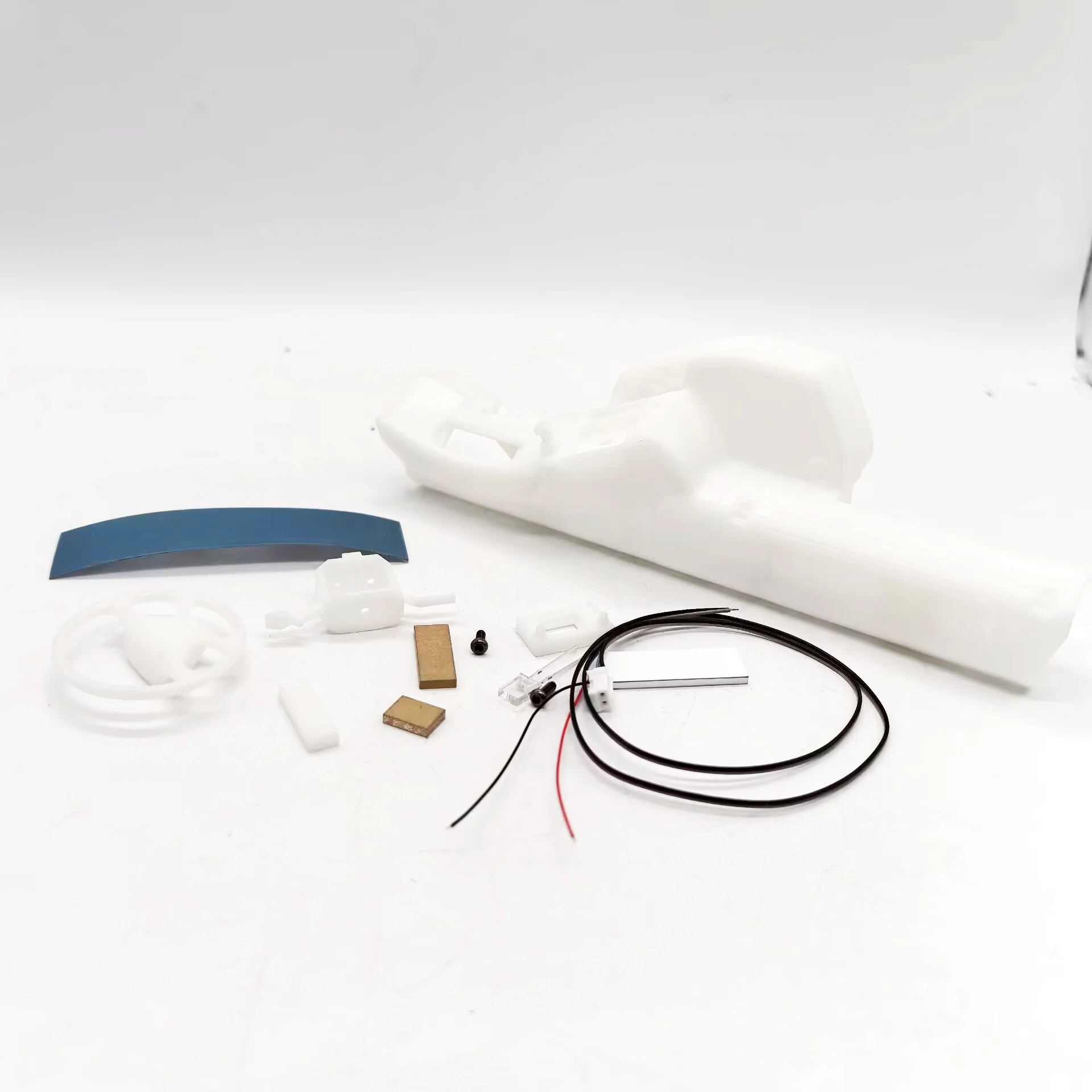 

RC 1/14 Truck Cab In The Control Dashboard for Tamiya Tipper for SCANIA R620 ACTROS BENZ MAN Truck DIY Parts
