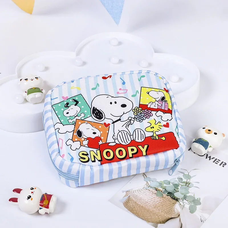 Snoopy-Bolsa de almacenamiento de tampones para mujer, bolsa de cosméticos, servilleta, portátil, Mini Cables de datos, Banco de energía USB, organizador, regalo