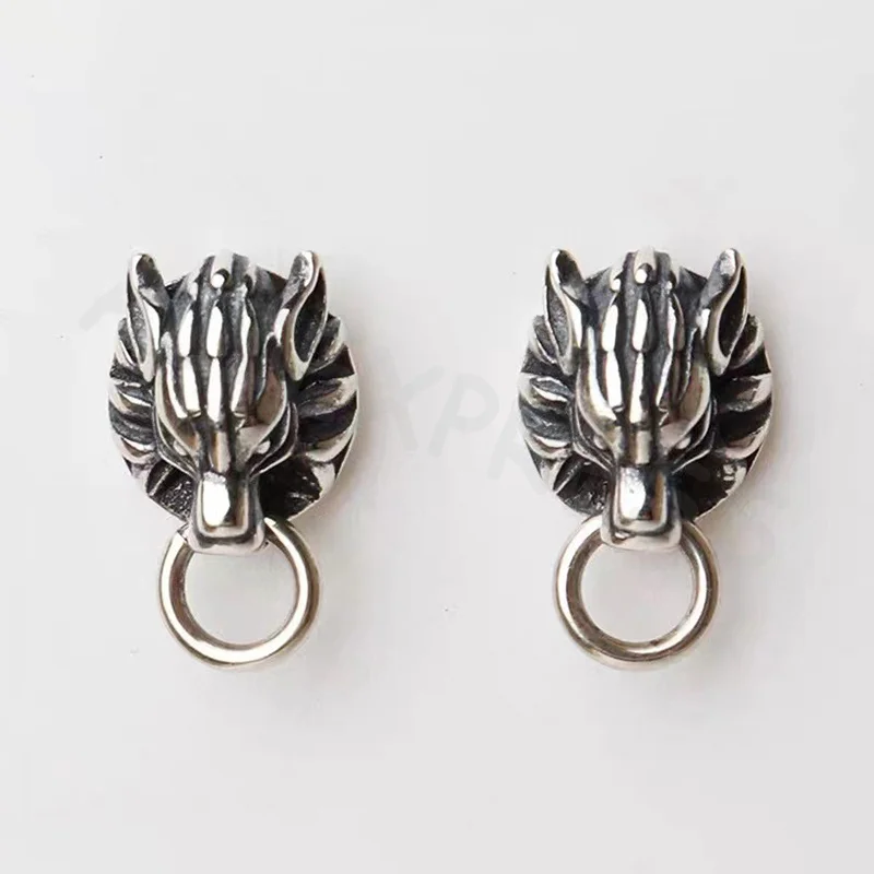 Stylish Final Fantasy Wolf Stud Earrings: A Gift for Game Enthusiasts