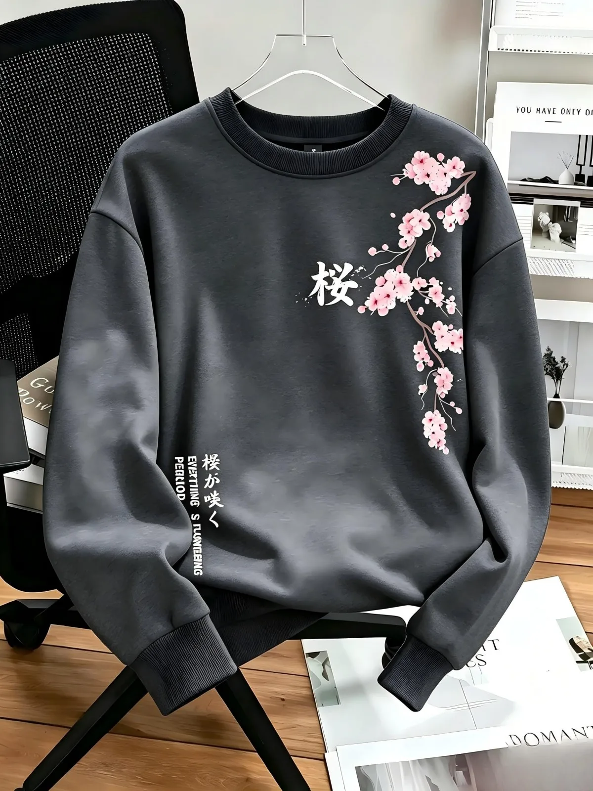 American men's summer cherry blossom branch letter print soft and comfortable round neck long sleeved T-shirt outdoor street top
