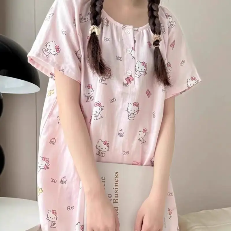 

Милый летний комплект пижамы для студенток: футболка с круглым вырезом и шорты, с мультяшным принтом, молодежная домашняя одежда, новый стиль, удобный.