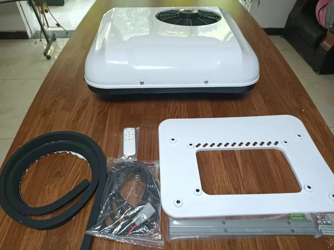 2022 تصميم جديد 12 فولت 24 فولت تبريد وتدفئة فان صغير وحدة التيار المتناوب وقوف السيارات مكيف الهواء للمنزل المتنقل RV