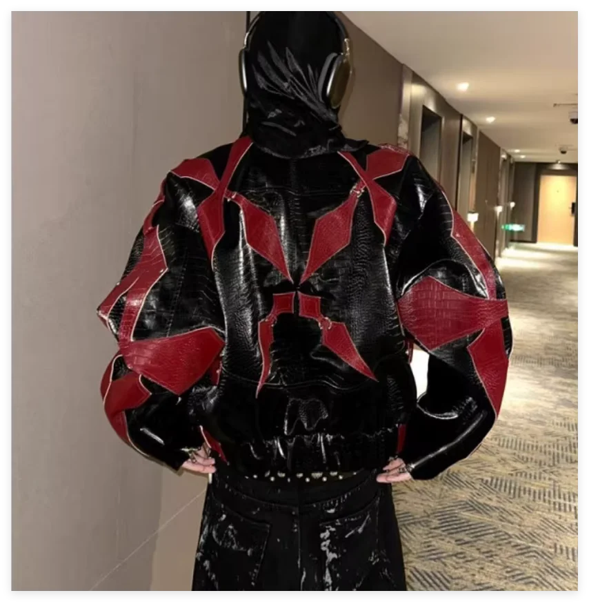 Pioneer splicing crocodile pattern black and red rivet decoration loose leather jacket for men