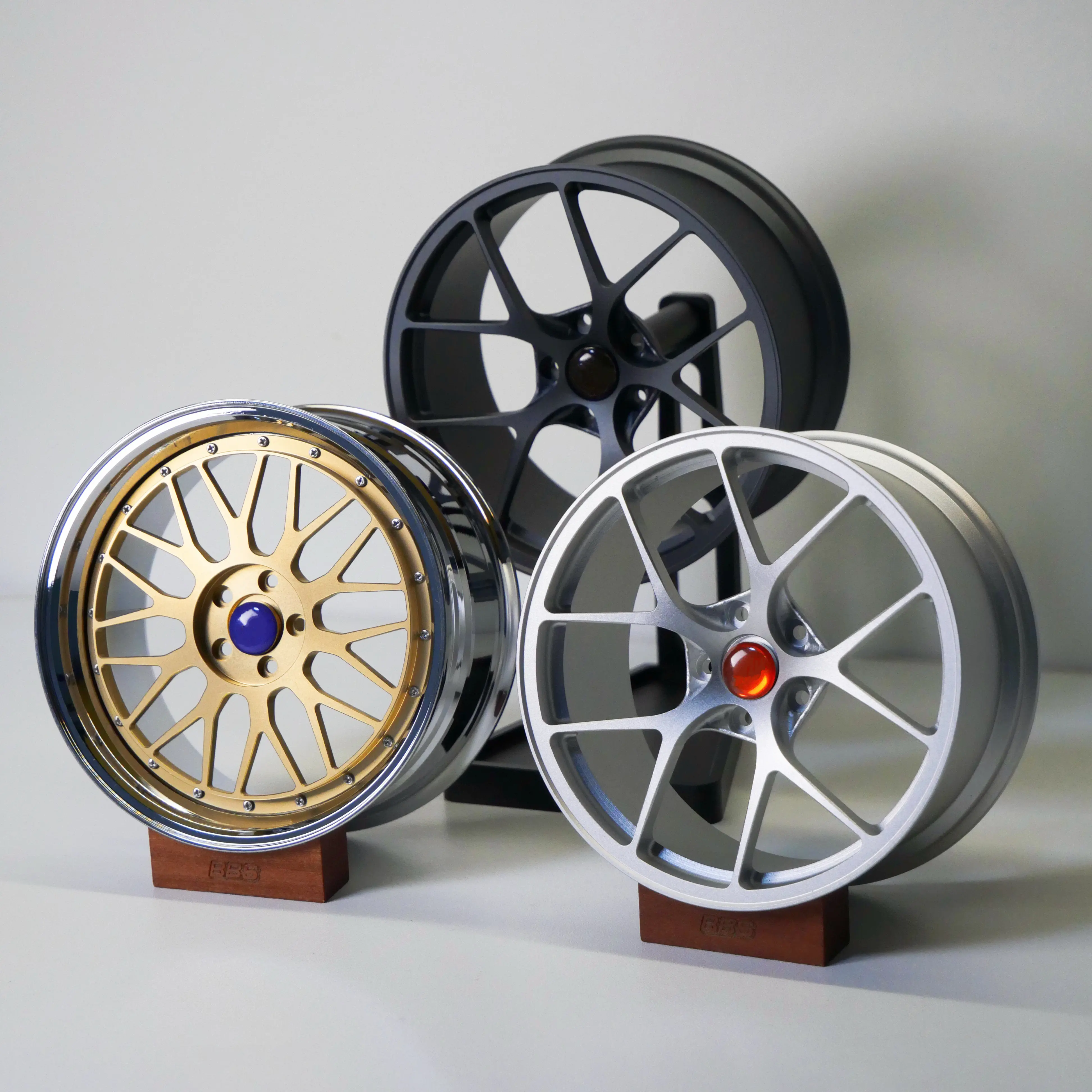 

BBS RID LM JDM Creative Car Model Wheel Hub Desktop Ornament Rotating Aluminum Alloy Simulation Model Wheel Hub