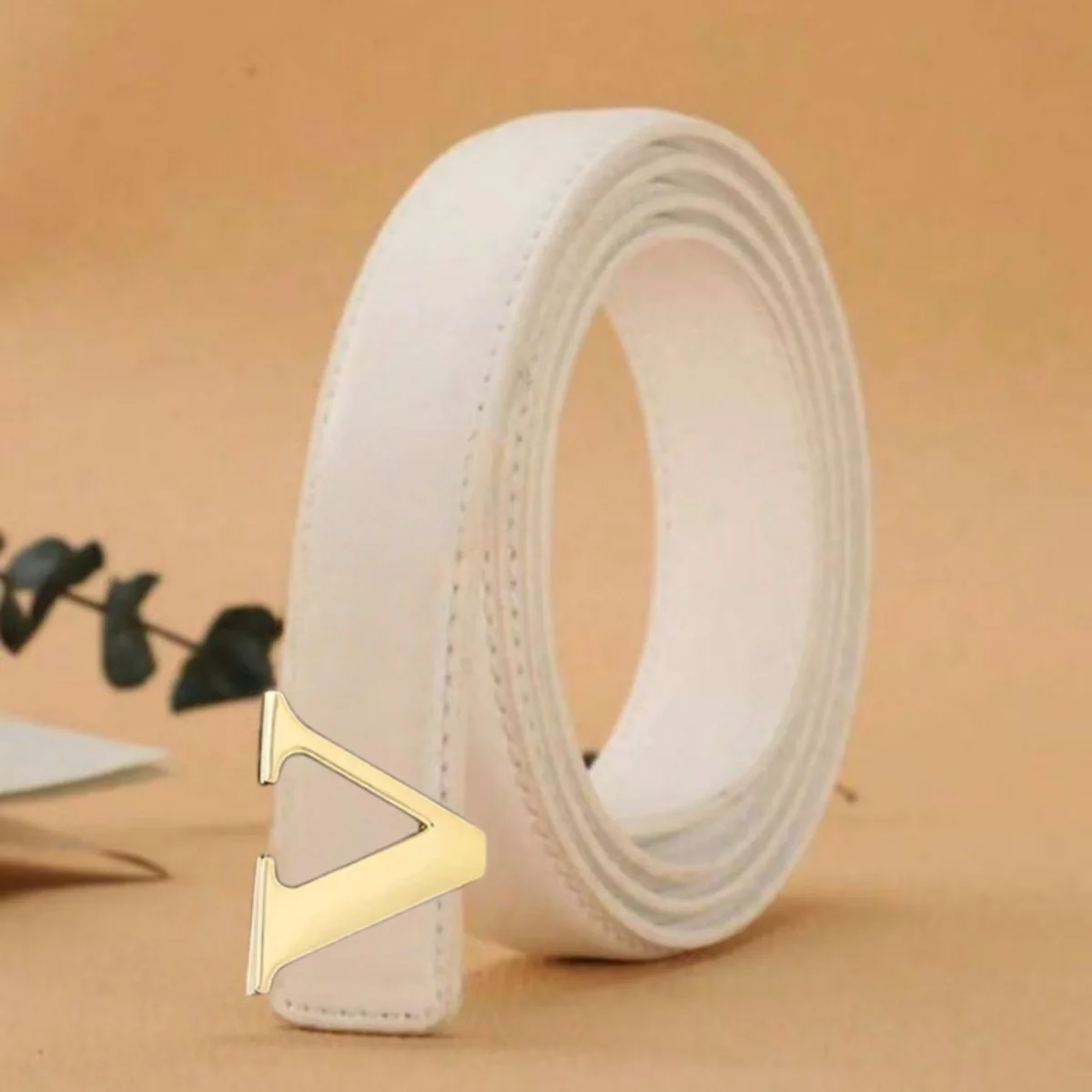 

Новый универсальный деловой ремень 2026 года для мужчин и женщин с металлической пряжкой-буквой, декоративный, для джинсов и деловой одежды