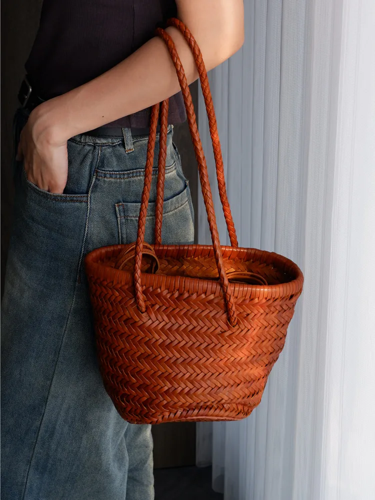 

PNDME дизайнерская женская сумка первого слоя из воловьей кожи первого слоя ручной работы, женская сумка на плечо из натуральной кожи для путешествий на открытом воздухе