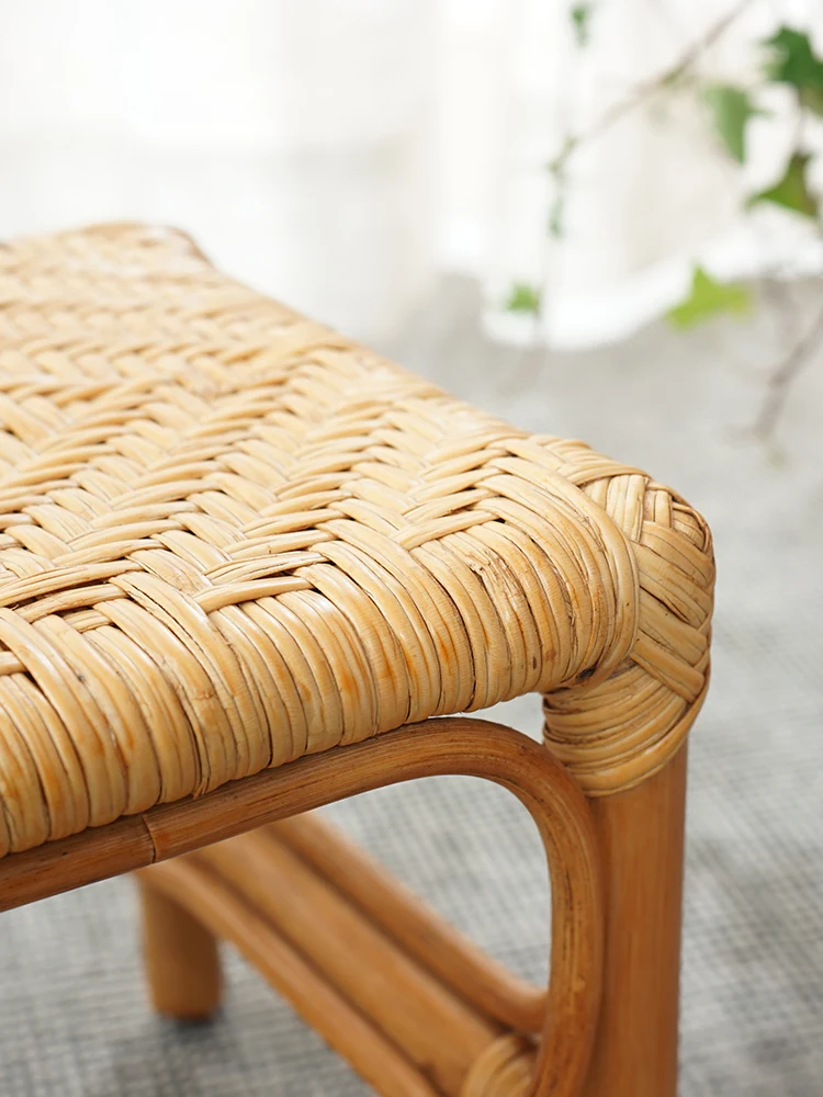 Tabouret bas en rotin tissé, petit banc nordique rétro, chaise d'enfant pour salon, tabouret de meubles en bois d'art pastChev