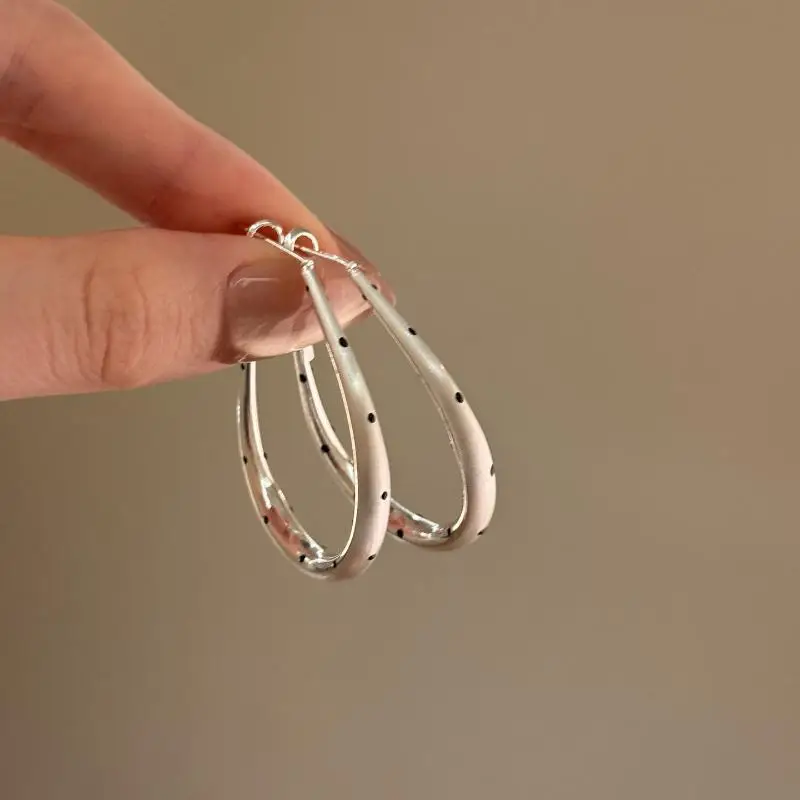 Minimalist Polka Dots Oval Hoop Earrings For Women Personality Metal Geometric Dangle Earrings Party Jewelry Accessories Gifts