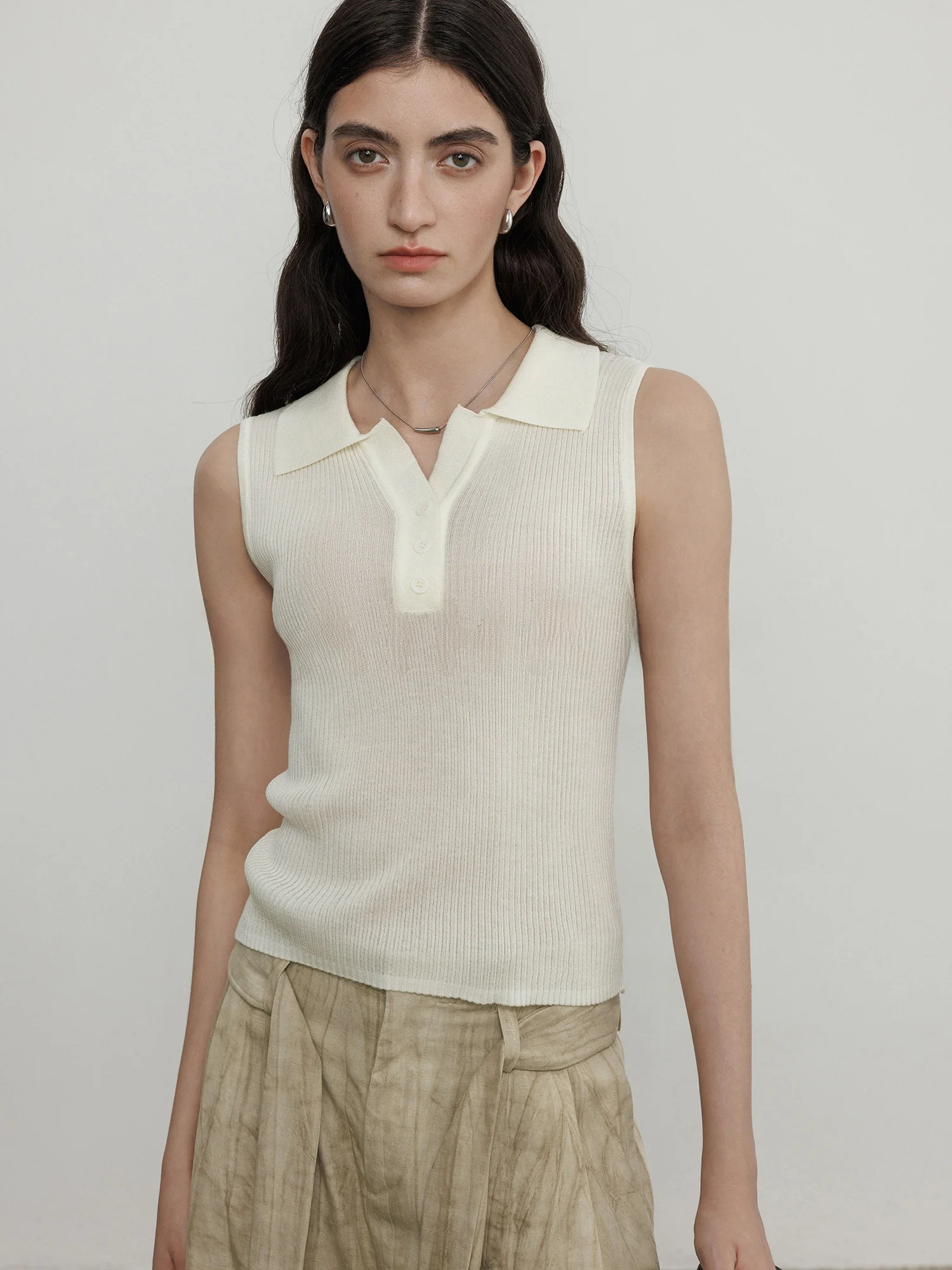 

Женский трикотажный шелковый жилет Slim Fit без рукавов с воротником, летний топ H-образной формы с открытой спиной, повседневная одежда, стандартная длина