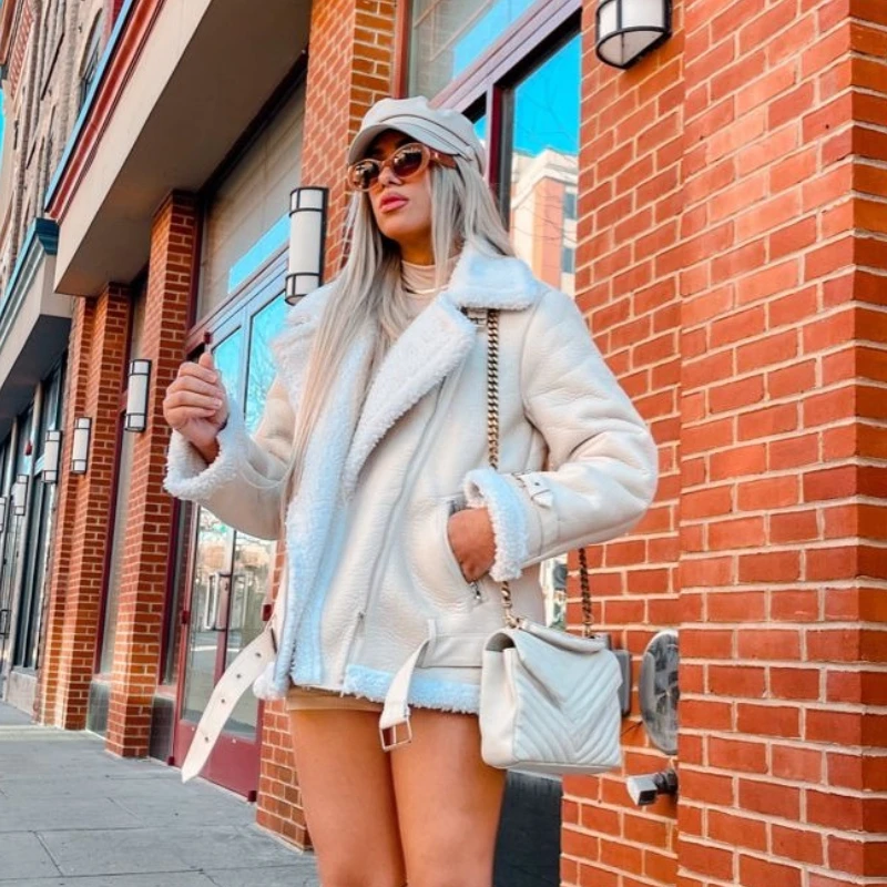 سترة Oligai شتوية دافئة سميكة من الفرو الصناعي للنساء بسحاب لراكبي الدراجات النارية معطف فاخر أبيض سميك ملابس خارجية