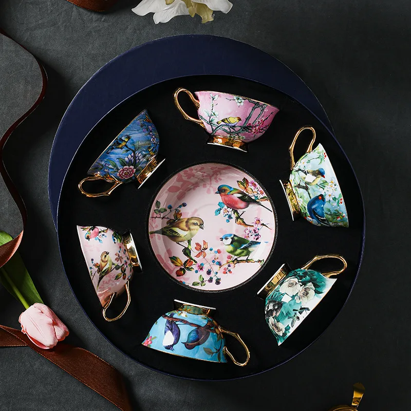 

Flower and Bird European Ceramic Bone China Coffee Cup and Saucer Set Retro British Afternoon Tea Set Tea Cup Gift Box Set