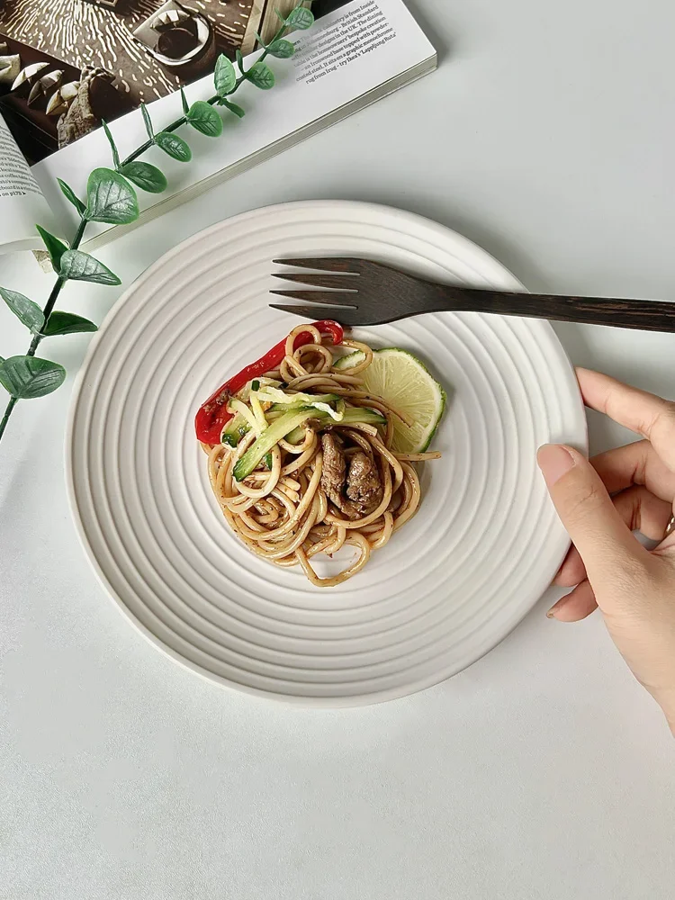 

Ins style simple thread Danish matte pure white ceramic dessert plate cake plate pasta sushi plate