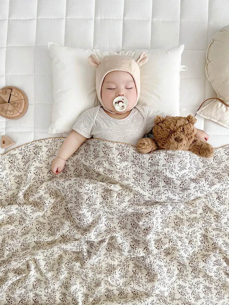 Baby quilt, summer thin two-layer wrinkled fabric printed baby air conditioning quilt, newborn gauze blanket, towel quilt