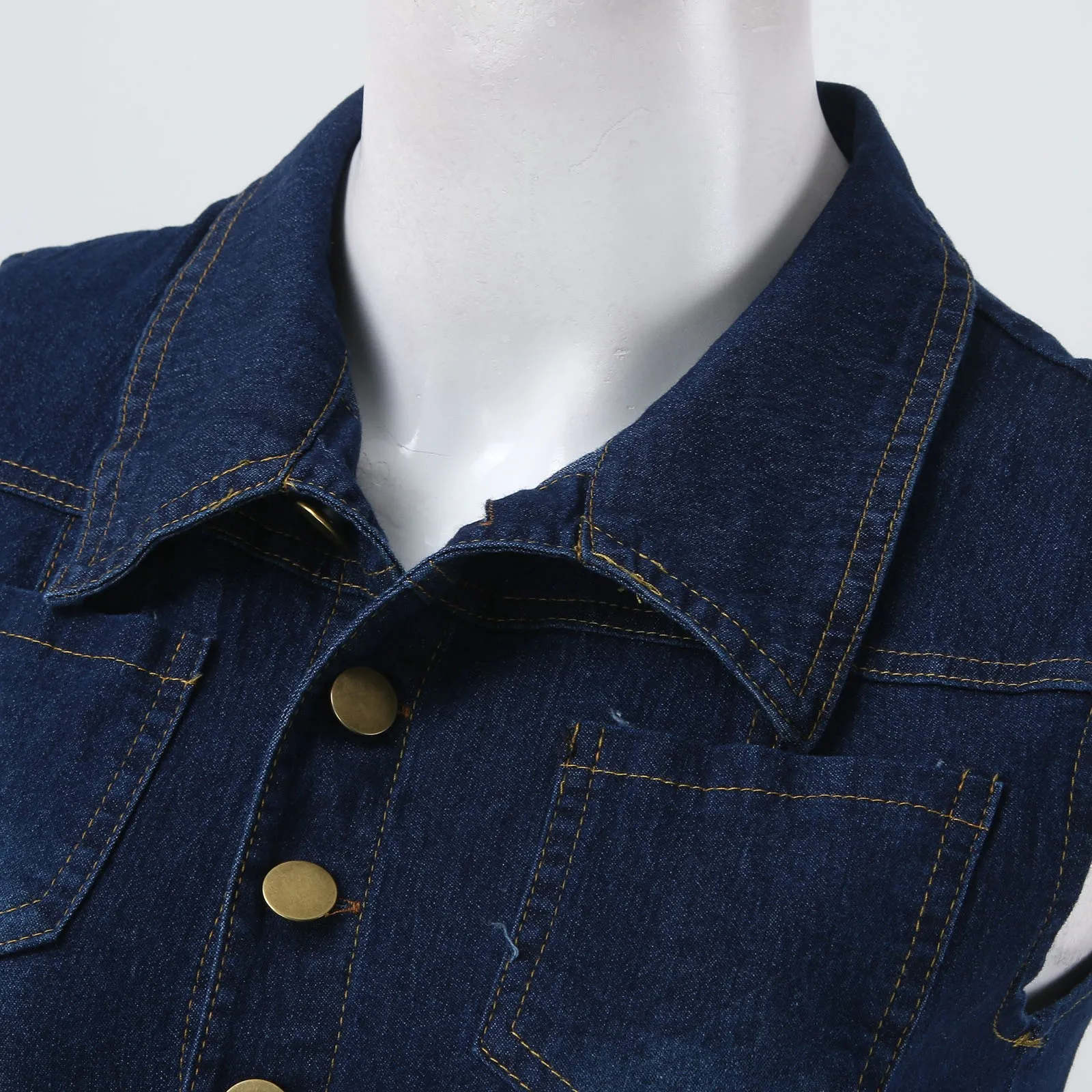 Denim Jumpsuits Women Elegant Vintgae Sleevelss Lapel Button Up Slim Jeans Overalls Fashion High Waist Stree One-Piece Rompers