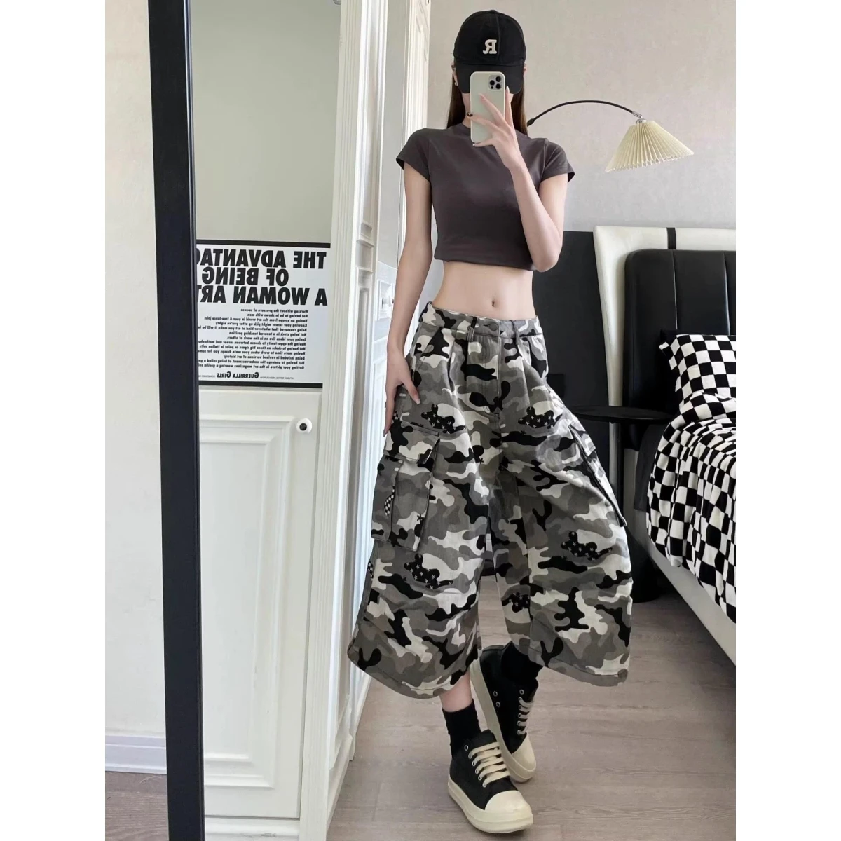 

Retro Camouflage Work Pants Loose Wide Leg Casual Multi-ket Versatile American Sle Men Women Seven-Foot Casual Pants