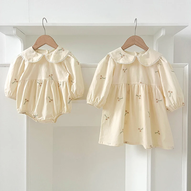 

Одежда для сестер, платье с кружевным воротником для маленьких девочек, комбинезоны, детское платье принцессы с цветочной вышивкой для девочек, семейная одежда, комбинезоны