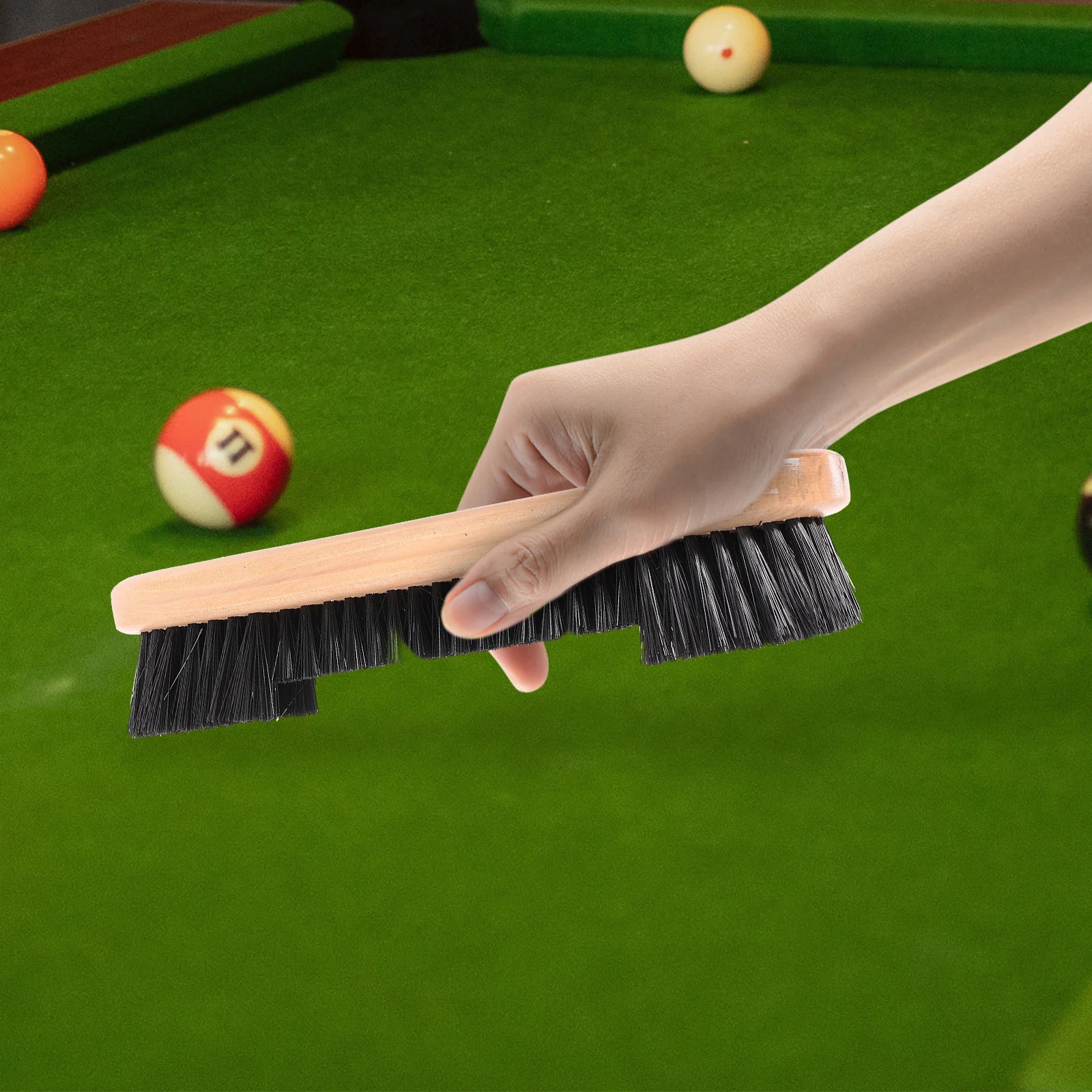 

2pcs Billiards Brush Set Pool Table Accessories Microfiber Cleaning Tool Solid Wood Bristles Multifunctional Sweeper