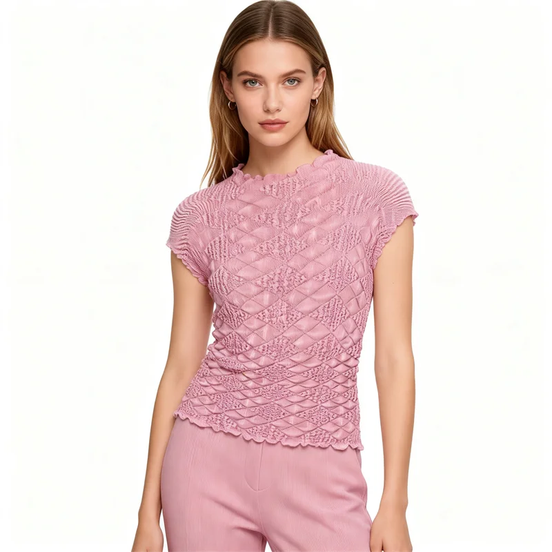 Miyake style pink short-sleeved T-shirt top for women in summer, niche, slim, versatile, elegant and beautiful shirt