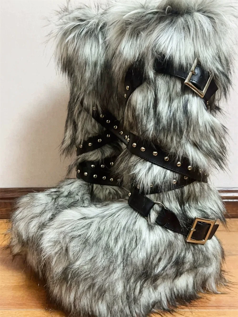 

Big Size Brown Fur Flat Snow Boots Women Winter Round Toe Warm Soft Belt Knee High Boots Luxury Designer Causal Party Shoes