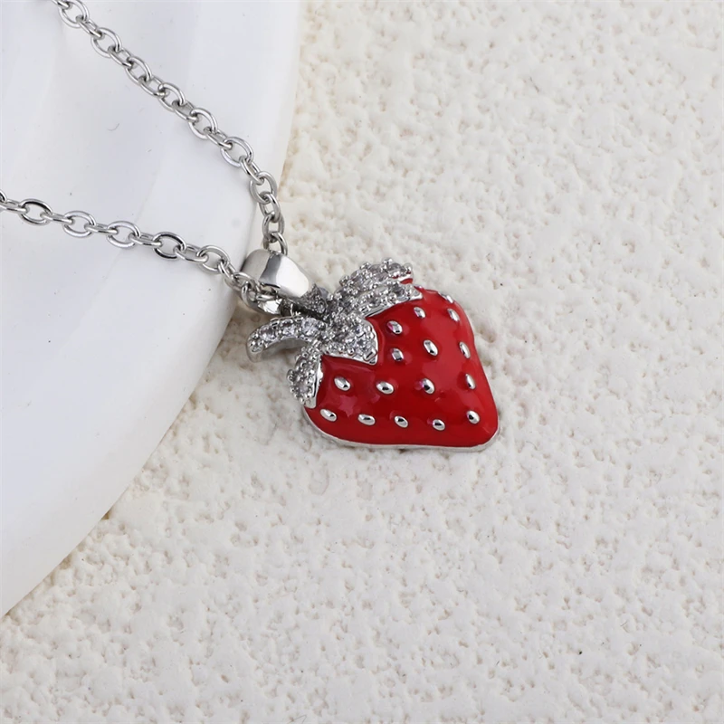 Stainless Steel Shiny Zircon Red Strawberry Pendant Necklace For Women Romantic Flower Planet Tulip Choker Luxury Jewelry Gifts