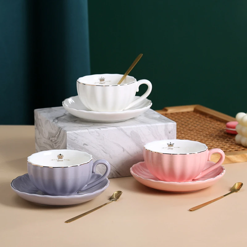 

European Retro Low Bone Porcelain Gold Edged Pumpkin Coffee Cup Plate White Purple Pink Set High-End Tea Water Cup