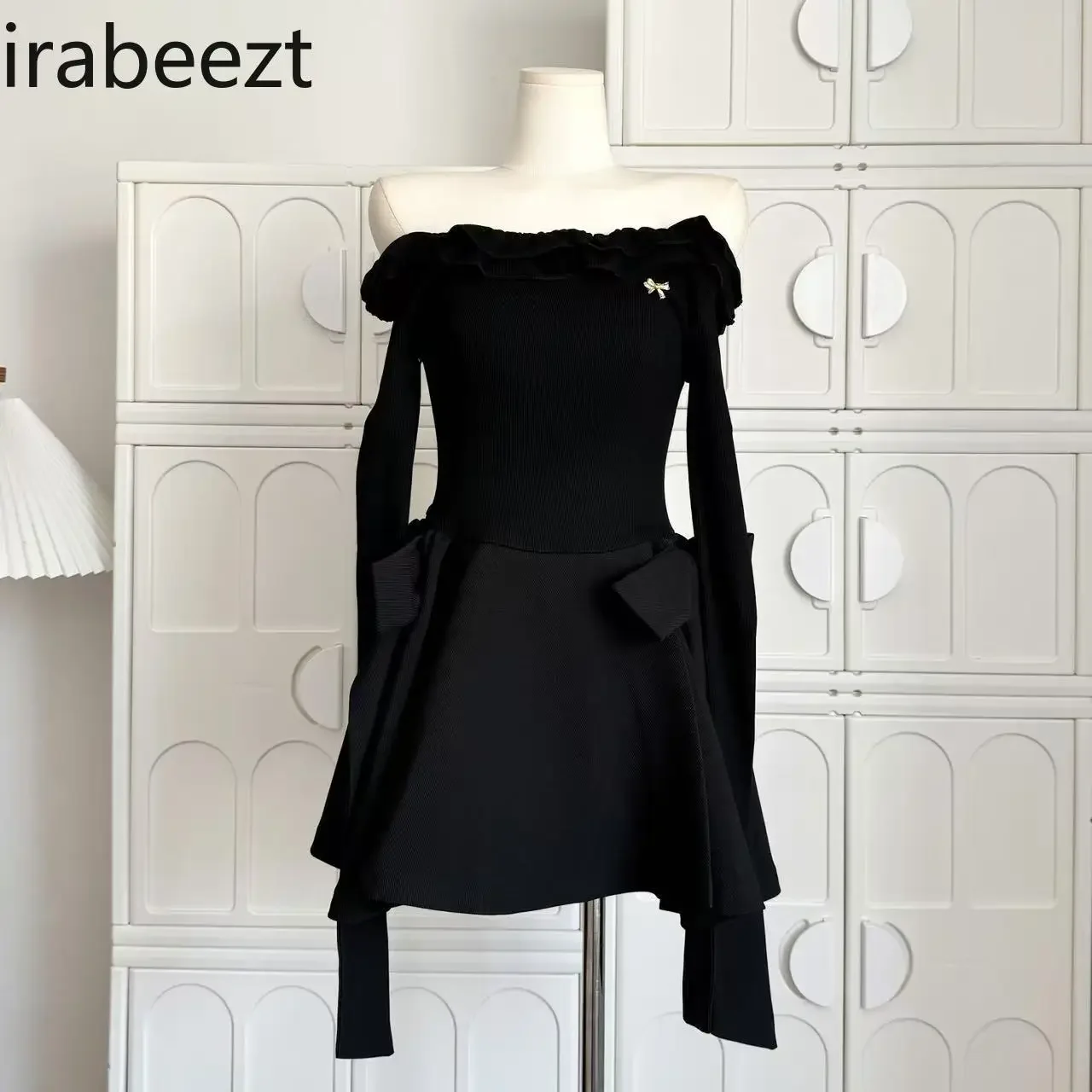 One-shoulder Dress with Waist in Black High-grade Style Dress Regulai Fit Robe Demoiselle D Honneur Femme Courte