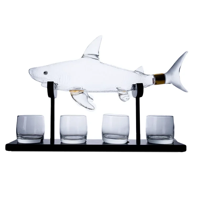 Factory High temperature Luxury Wine Decanter Set shark decanter wine wine gift box