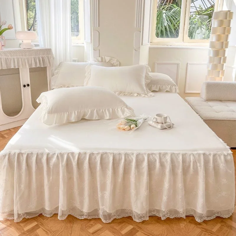 

Комплект из 3 предметов: кружевная юбка для кровати, наволочка, покрывало, простыня, противоскользящие, защитные, бежевые, в стиле принцессы