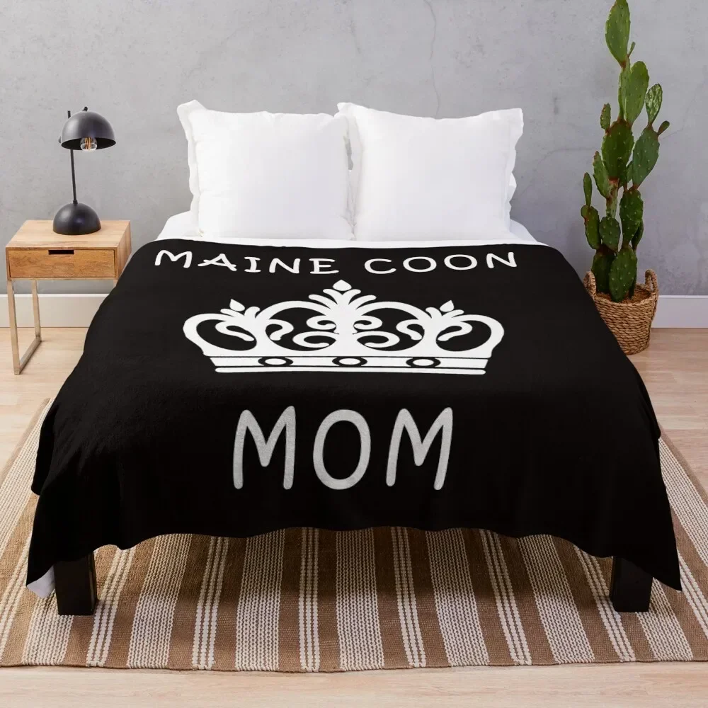 love my maine coon catshirt Throw Blanket