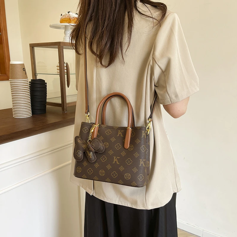 Luxo feminino couro clássico moda ombro crossbody designer sacola elegante bolsa para todos os dias moderno estilo de rua