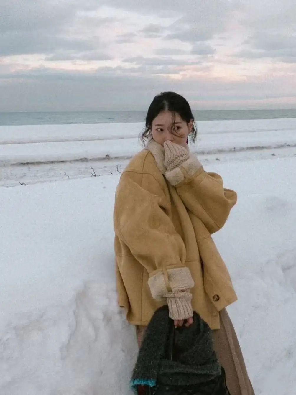 معطف دافئ من جلد الثعبان معطف ريترو Sle Studio Boy East Gate ملابس خارجية من الجلد والفراء معطف نسائي طويل Sve #2