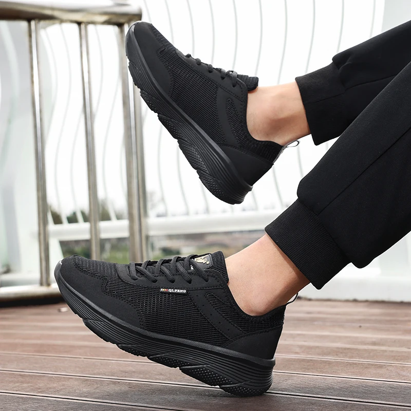 Zapatos deportivos informales para hombre, zapatillas ligeras, zapatillas blancas de malla transpirable para exteriores, zapatillas para correr negras, zapatillas deportivas para correr y tenis, entrenador para hombre