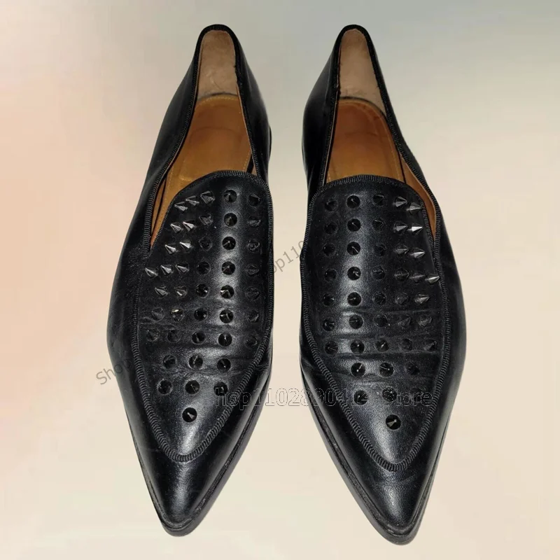 

Black Rivets Decor Pointed Toe Low Top Loafers Fashion Slip On Men Shoes Luxurious Handmade Party Office Banquet Men Dress Shoes