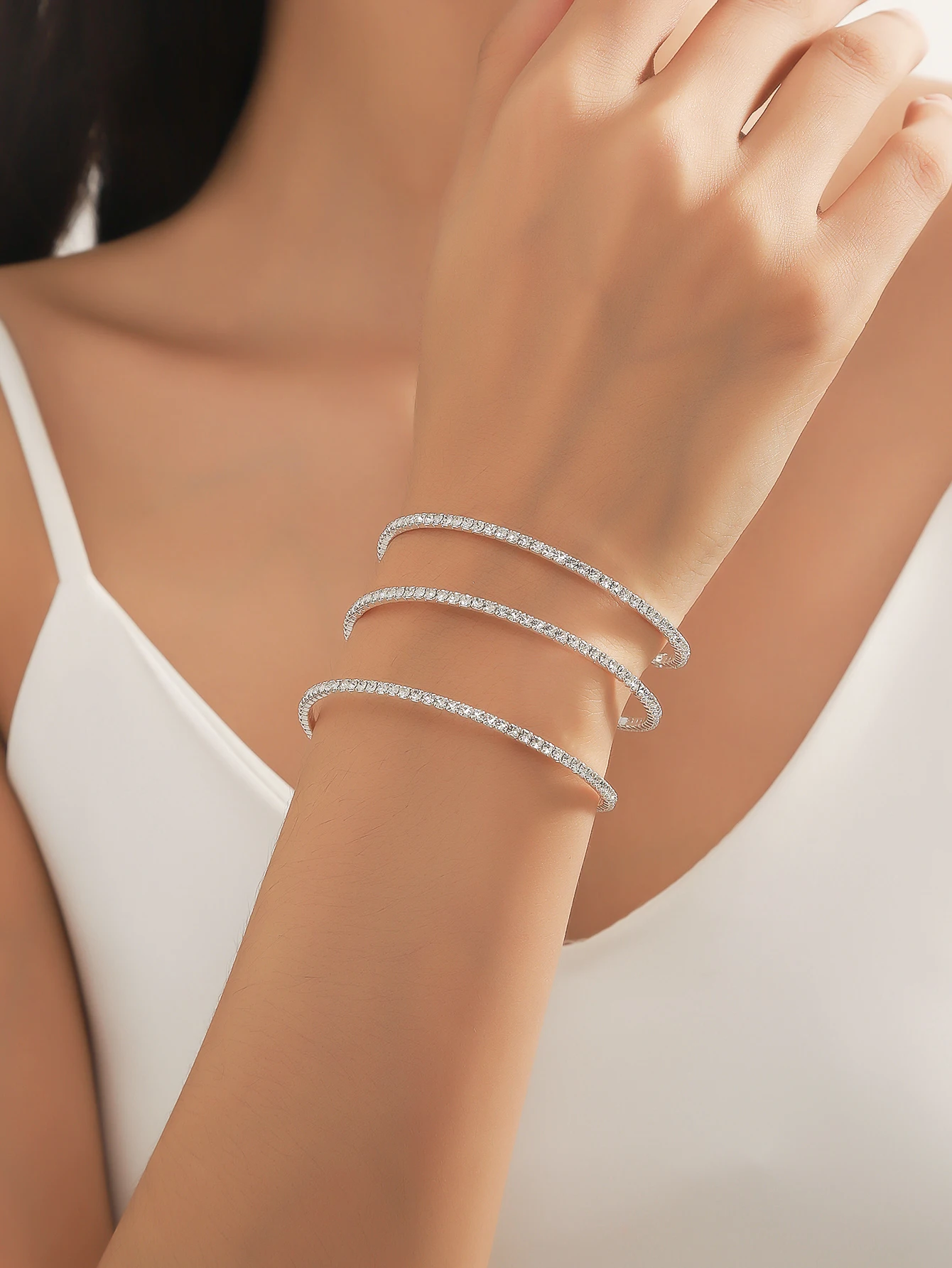 Europe and the United States new fashion coil bracelet trend personality all senior sense casual party temperament ins elegant