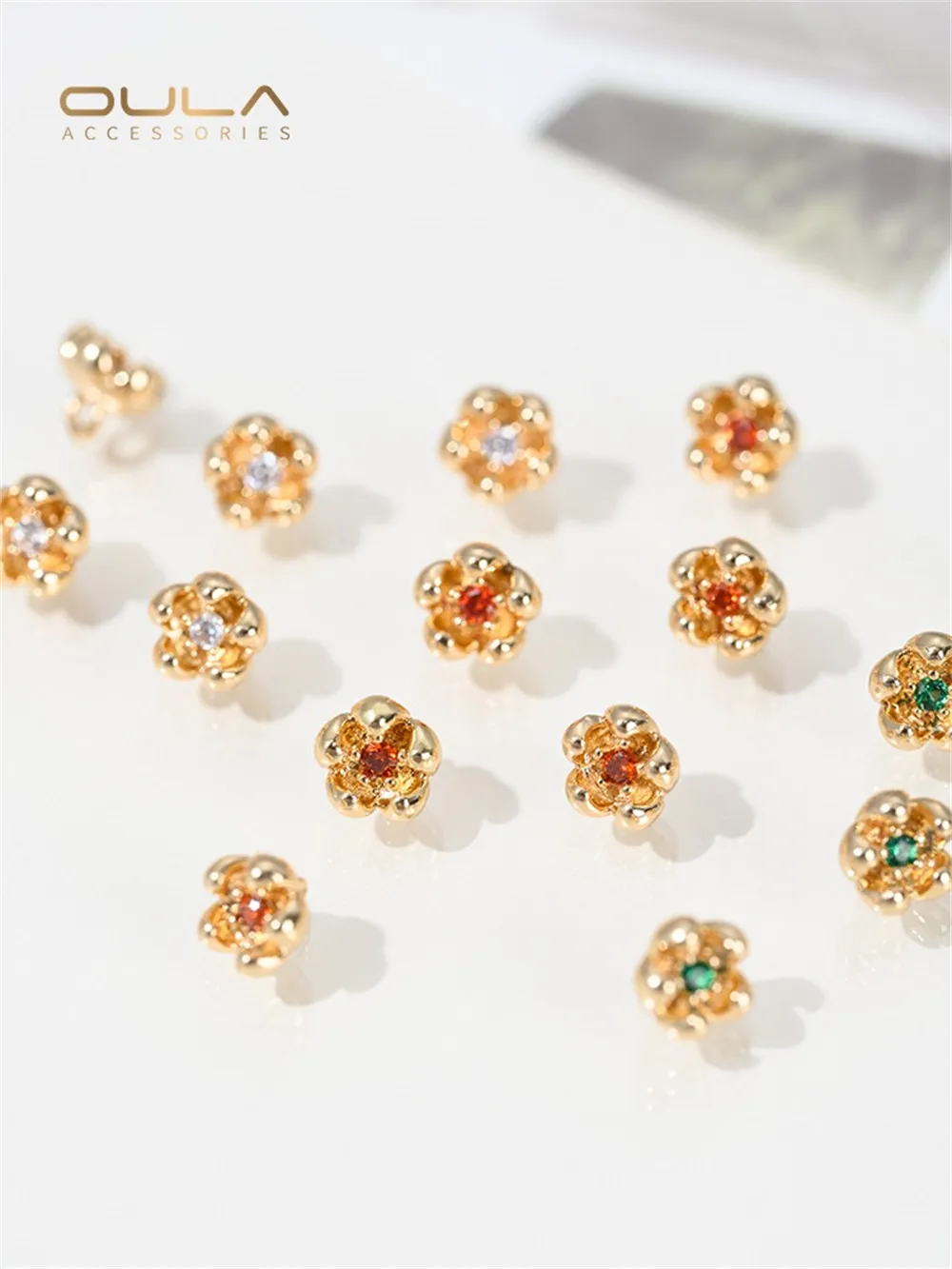 

14K Gold-plated Exquisite Flower Bud Flower Pendant Inlaid with Colorful Zirconium Diy Handcrafted Bracelet Necklace Accessory