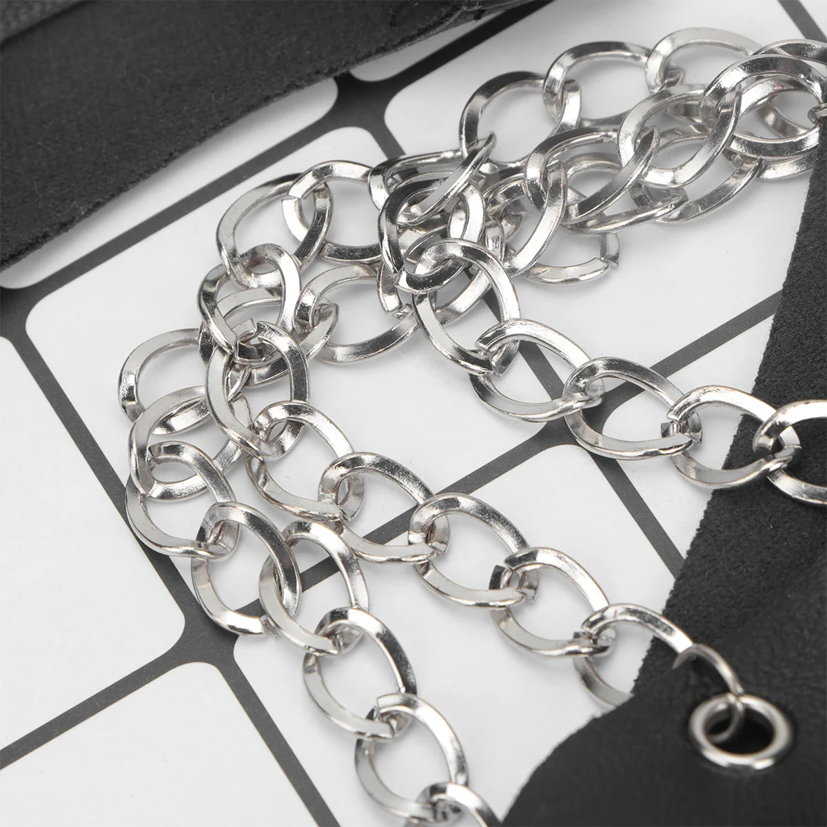 

Chain Gloves Stage PU Chains Korean Version Nightclub Fingerless Men and Women Punk