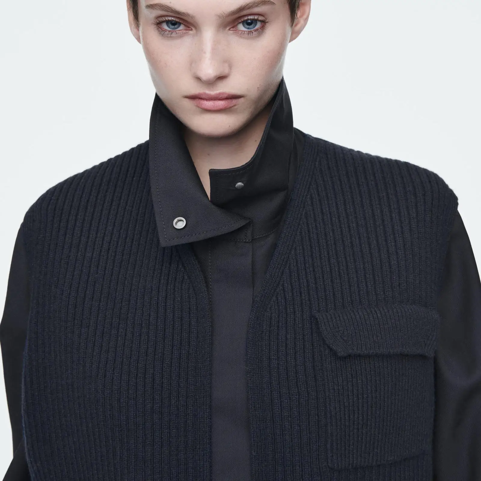 Casualowa kamizelka z mieszanki wełny, dekolt w serek, jesień-zima, nowość, idealna do dojazdów do pracy, zapinana na jeden guzik, włókno poliestrowe.