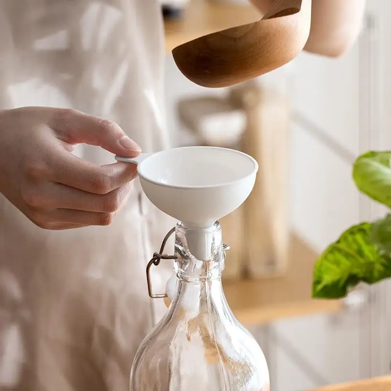 Plastic Wide Mouth Funnel Portable Transfer Funnel For Kitchen Oil Liquid Cosmetic Bottle Filling Tool