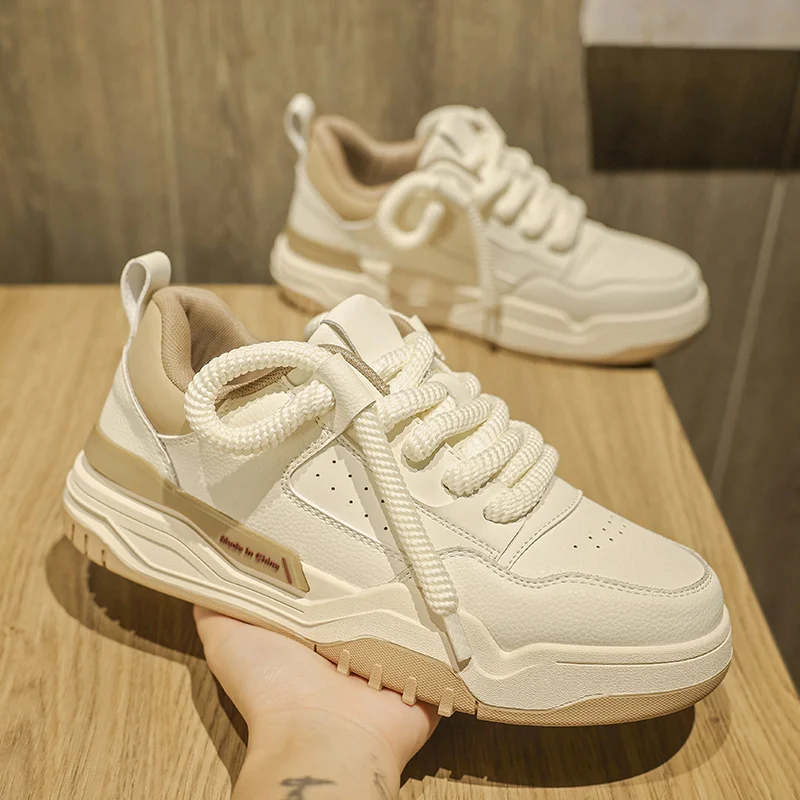 

Engineered for Ease: Men's Premium Casual Sneakers with Adaptive Fit Technology