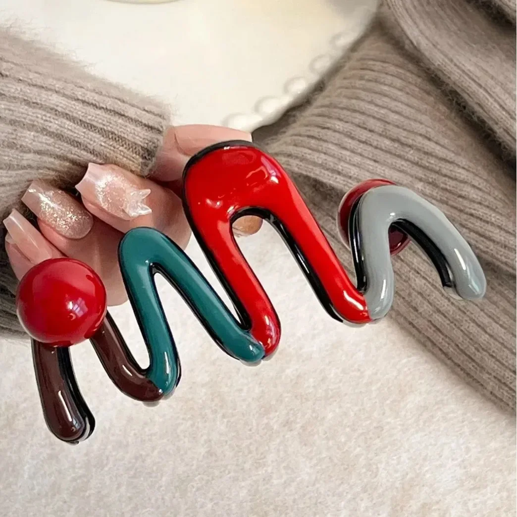 Paris Red Drop Oil Wave Japanese and Korean Ins Design Sense Niche Back Head Disc Hair Shark Clip Hair Accessories