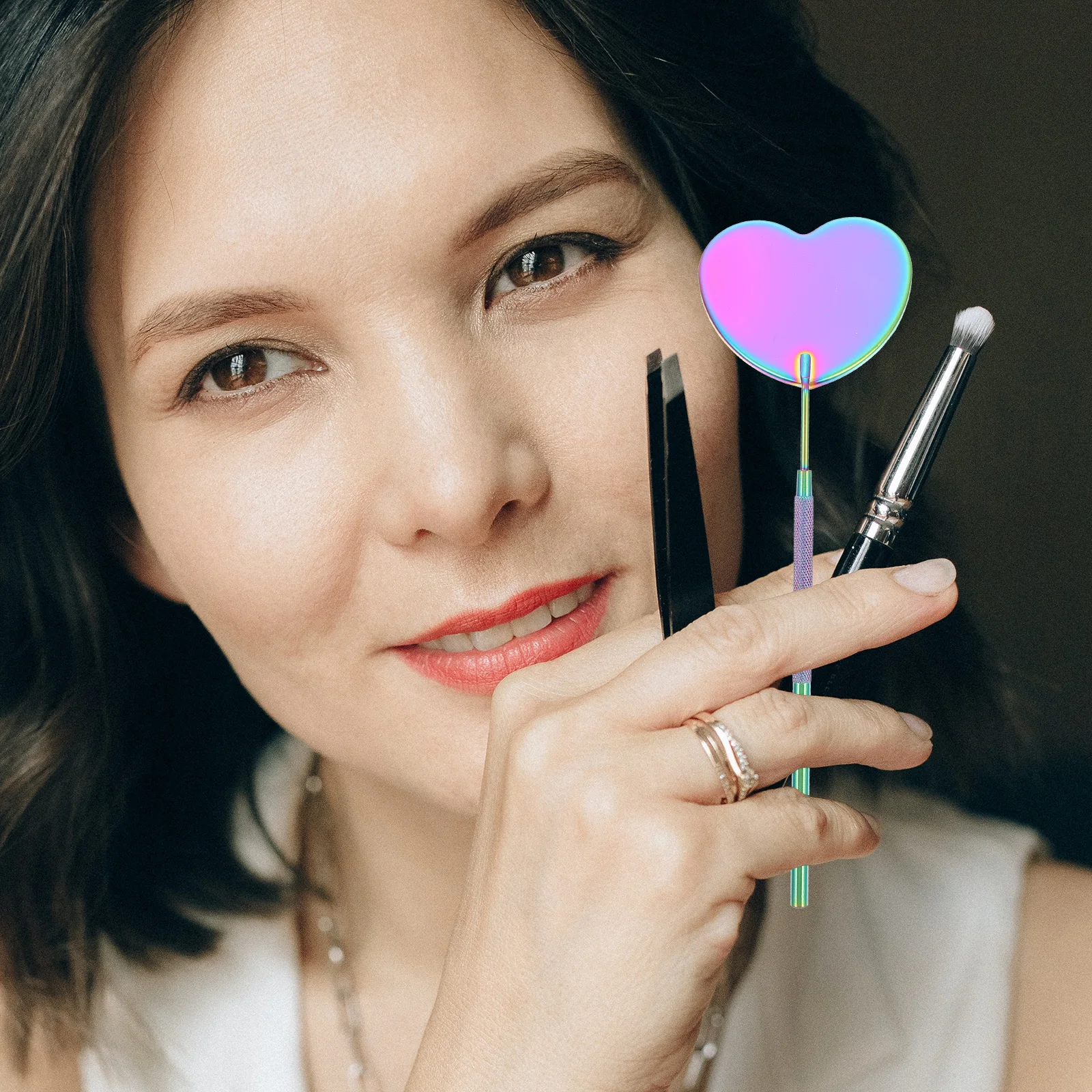 مرآة رموش على شكل قلب، مرآة تمديد رموش محمولة ممتازة مع قبضة مضادة للانزلاق لتطعيم الرموش وإمدادات التجميل