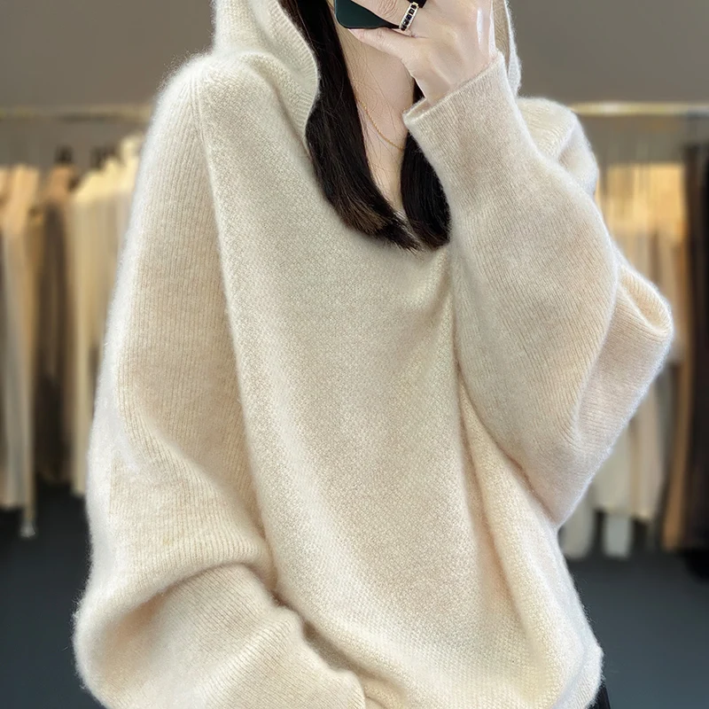 V-Neck Luxurious Merino Wool Hooded Sweater For Women\'s Autumn Winter Solid Color Loose Fitting Knitted Fashionable Jumper Top