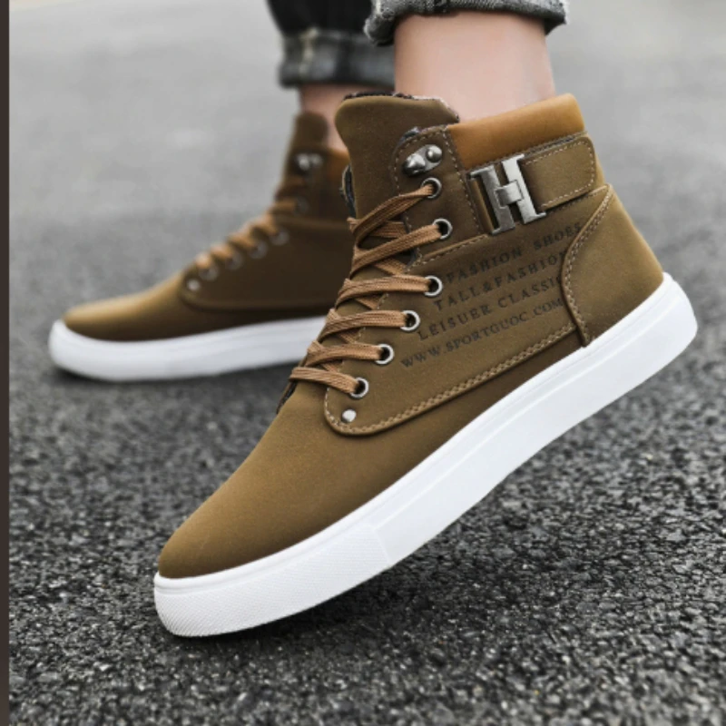 Brand New Men's Leather Shoes Korean Trend Comfortable Loafer Men Shoes British Fashion Men High Top Sneakers New Moccasins Men