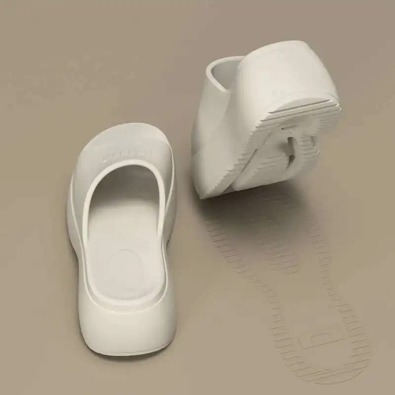 여성을위한 두꺼운 밑창 슬리퍼 봄과 여름 2025 야외 착용 슬리퍼를위한 새로운 안티 슬립 비치 스폰지 바닥 샌들