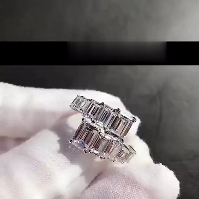 

Luxury 925 Sterling Silver Rings Finger For Women Pave Emerald cut Simulated Diamond Ring Jewelry Girl Gift Wholesale