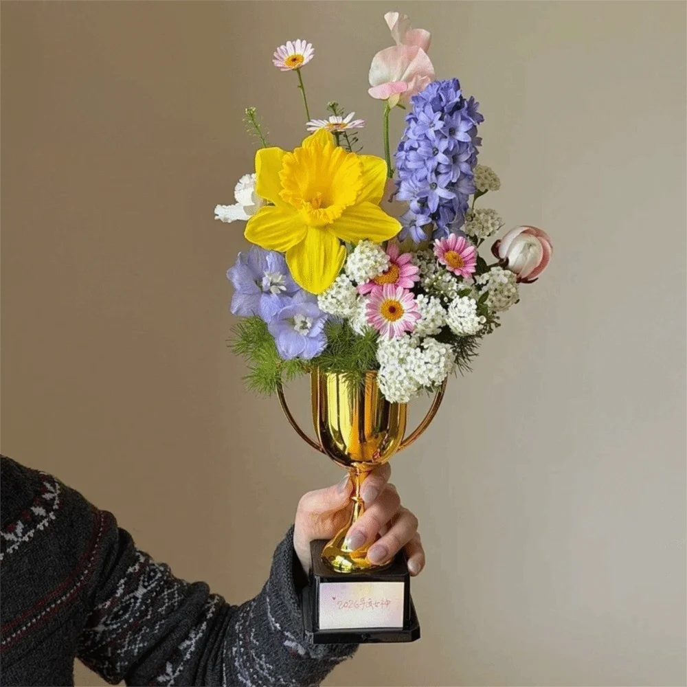 Creative Trophy Flower Vase Lightweight Stylish Flower Bucket Multi-purpose Decorative Flower Arrangement Pot Gift Arrangement