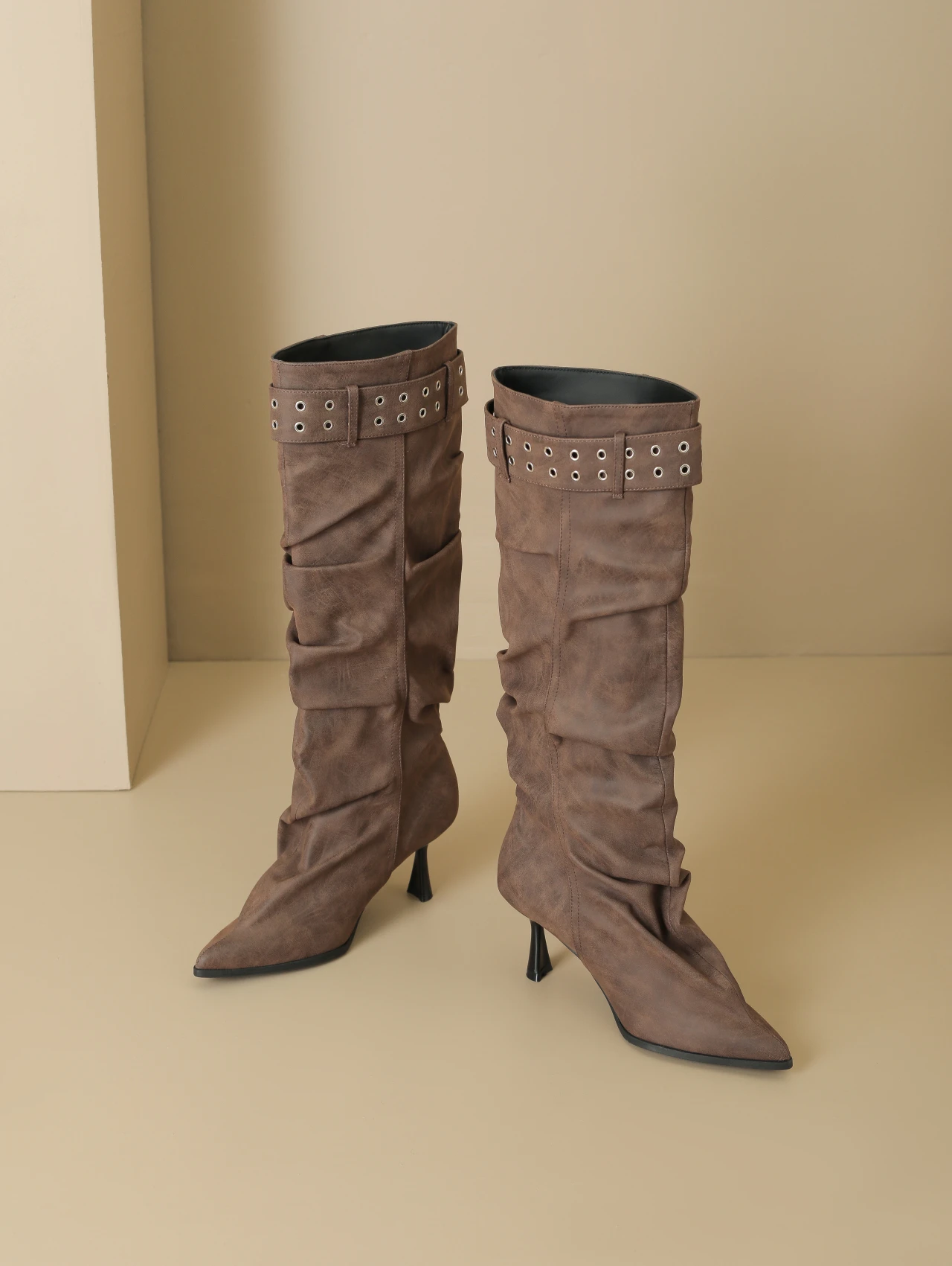 26-year Korean-style Pointed Toe Skinny Heel Tall Boots with Vintage Pleated Studded Belt and Slimming Stacked Design