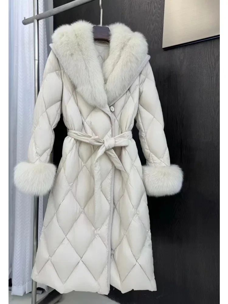 MENINA ホットセール パーカー パファージャケット 女性ファッション 新作 冬服 レディース ロング 厚手 暖かい 本物のフォックスファー ホワイトグースダウンコート