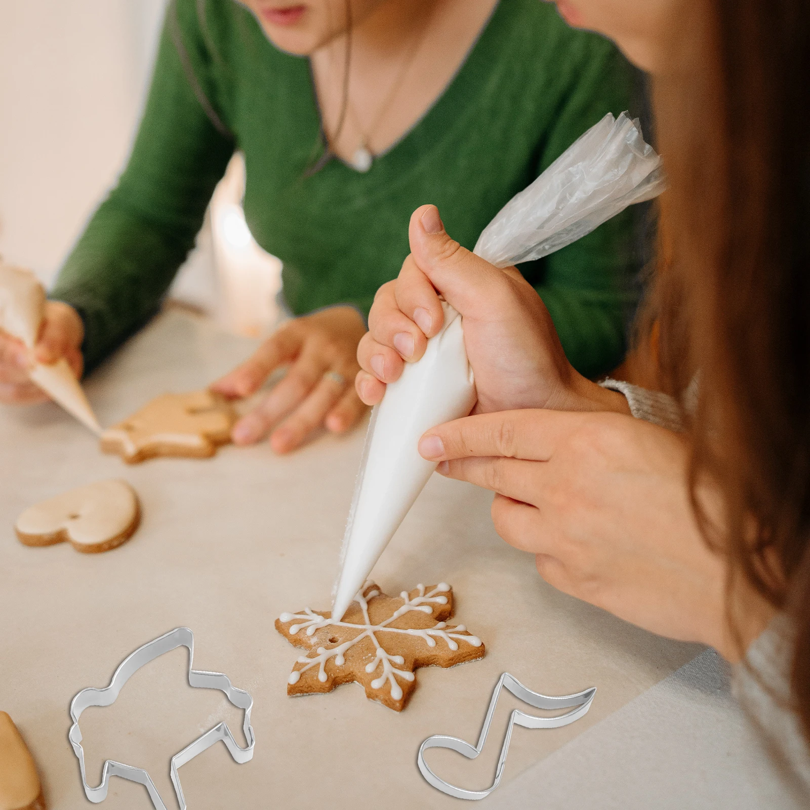 

8pcs Mold Biscuit Safe Food Grade Perfect Party Supplies Gift Baking Tool Cake Decor Chocolate