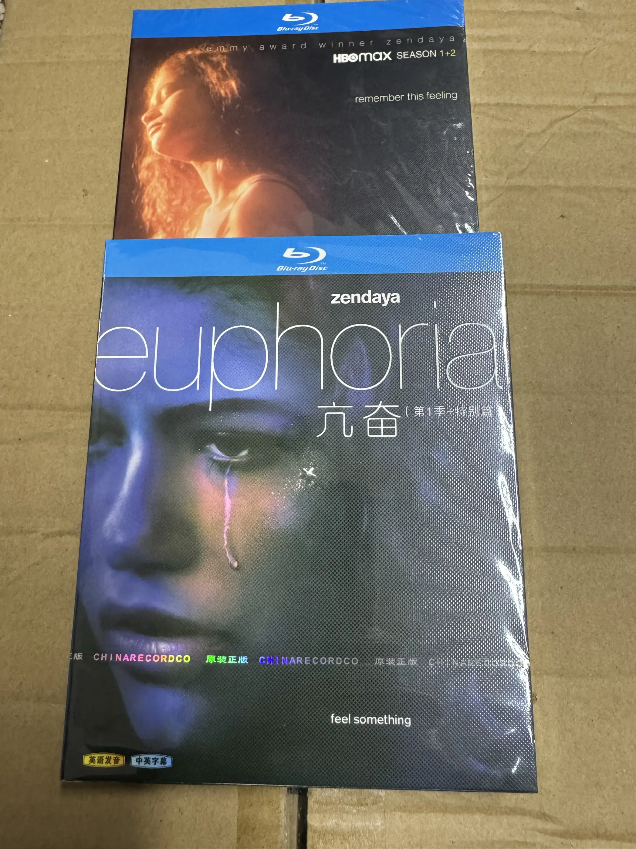 

BD Blu-ray High-Definition: Американский телесериал «Эйфория», сезоны 1–2, плюс специальный эпизод, 4-дисковый бокс-сет с китайскими субтитрами